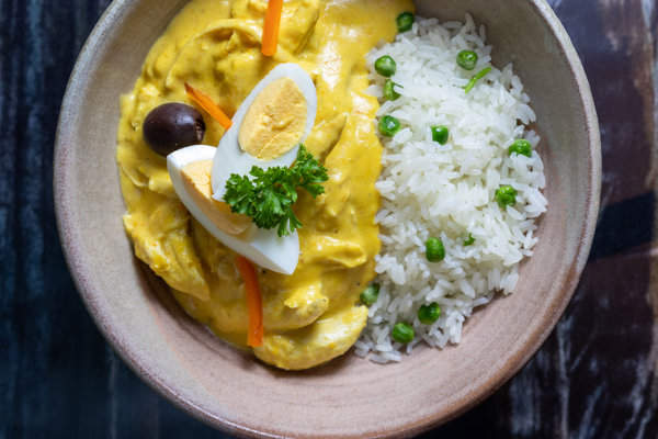 Thumbnail for Aji de gallina: historia y receta del icónico plato peruano con origen español