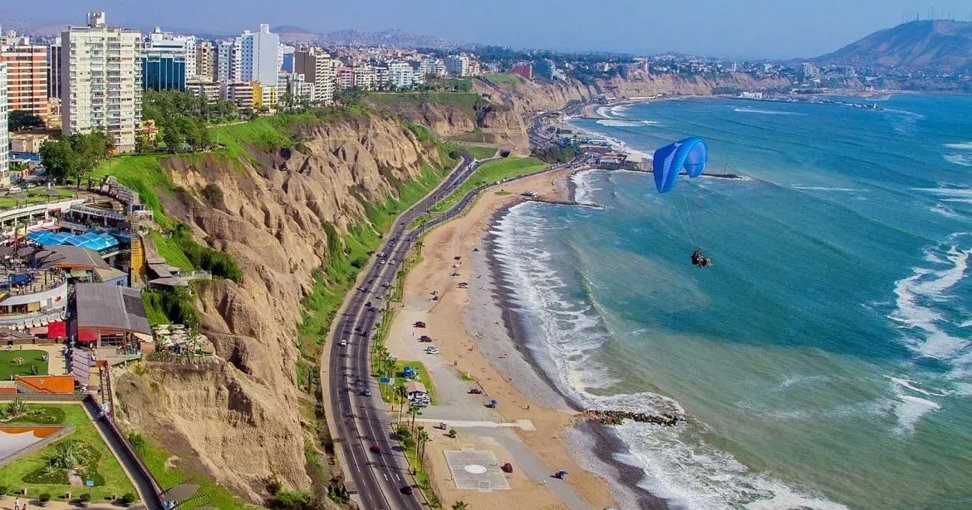 https://peruexplorereusdev.blob.core.windows.net/media/articles/lima-beaches/lima-beaches.jpg