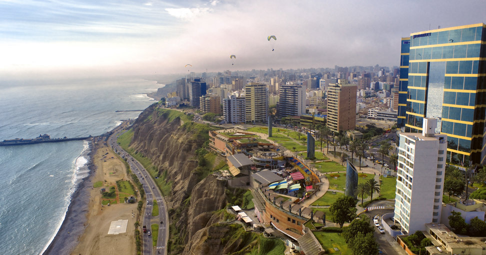 https://peruexplorereusdev.blob.core.windows.net/media/articles/miraflores/miraflores.jpg
