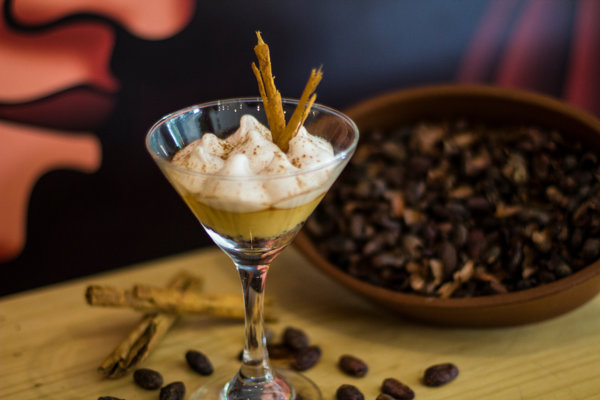 Thumbnail for Suspiro a la limeña: El postre limeño con historia, poesía y sabor